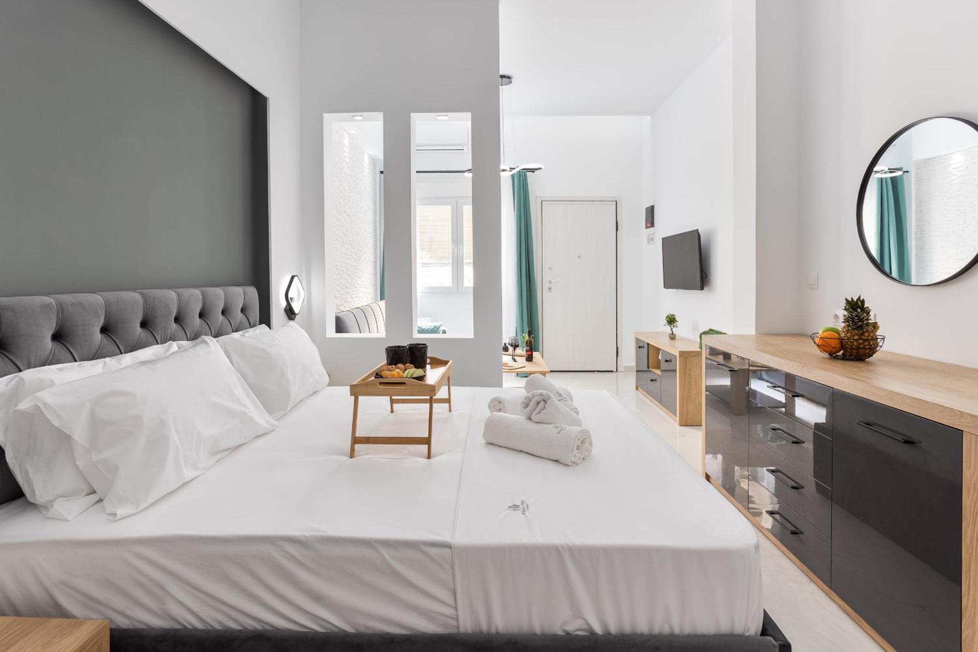 סלוניקי New Luxury Apartment In Downtown מראה חיצוני תמונה